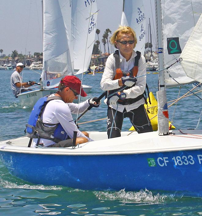 Charles and Joanna Smith set sails for downwind leg © Rich Roberts